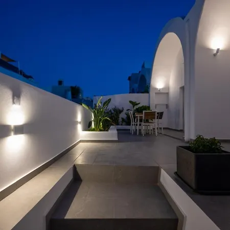 The Lemon Tree House Fira (Santorini)