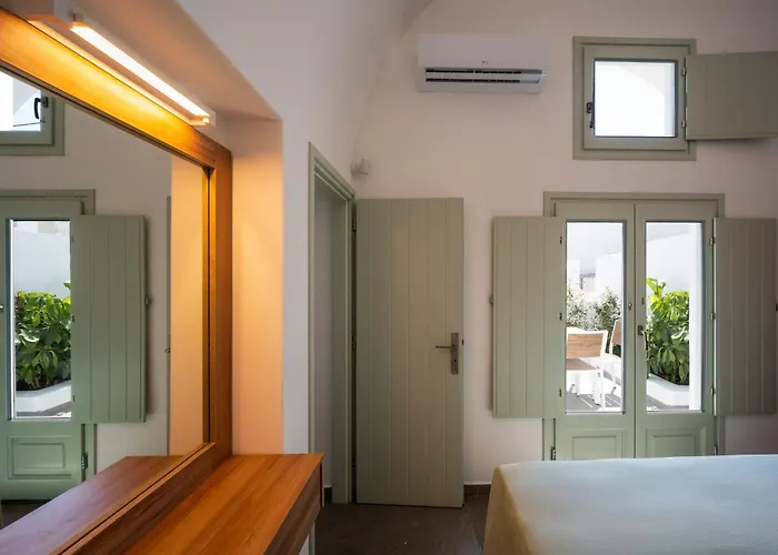 The Lemon Tree House Tatil Evi Fira (Santorini)